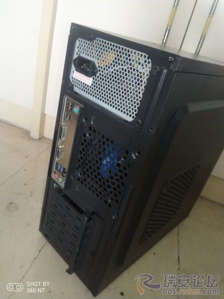 電腦一套,23.8寸dell高級(jí)顯示器,500g機(jī)械硬盤(pán),cpu g3900,微星主板h110,ddr... 二手置換